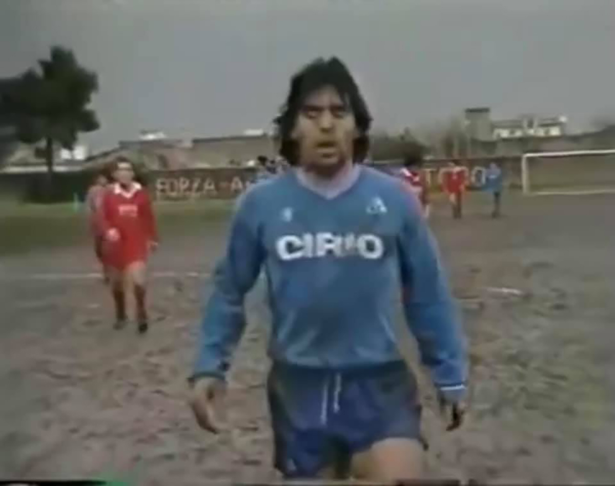Napoli, il mega murale di Maradona sacrificato. “Diego lo avrebbe apprezzato” Napoli, il mega murale di Maradona sacrificato. “Diego lo avrebbe apprezzato”