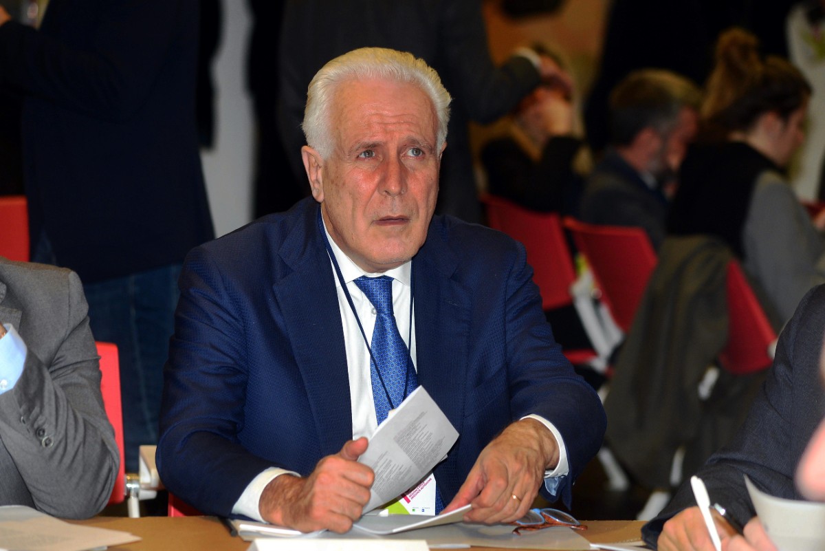 Pd: la grana di Firenze. Giani insiste per aprire a Renzi, Schlein fa muro