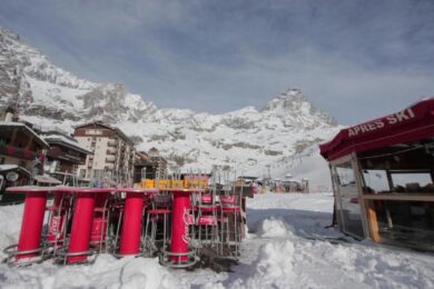 Danneggiato il cavo di una seggiovia, giallo a Cervinia