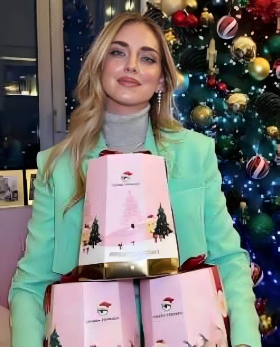 Ferragni-Balocco, le mail: “Le vendite servono a pagare il cachet esorbitante” Ferragni-Balocco, le mail: “Le vendite servono a pagare il cachet esorbitante”