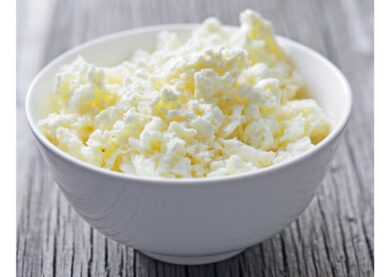 Sono tornati i fiocchi di latte. Il formaggio è diventato virale sui social