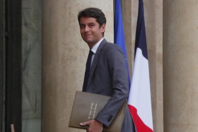 Francia, Gabriel Attal nominato primo ministro al posto di Elisabeth Borne