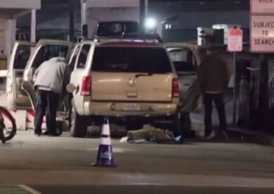Paura alla Casa Bianca, uomo si schianta a tutta velocità contro i cancelli