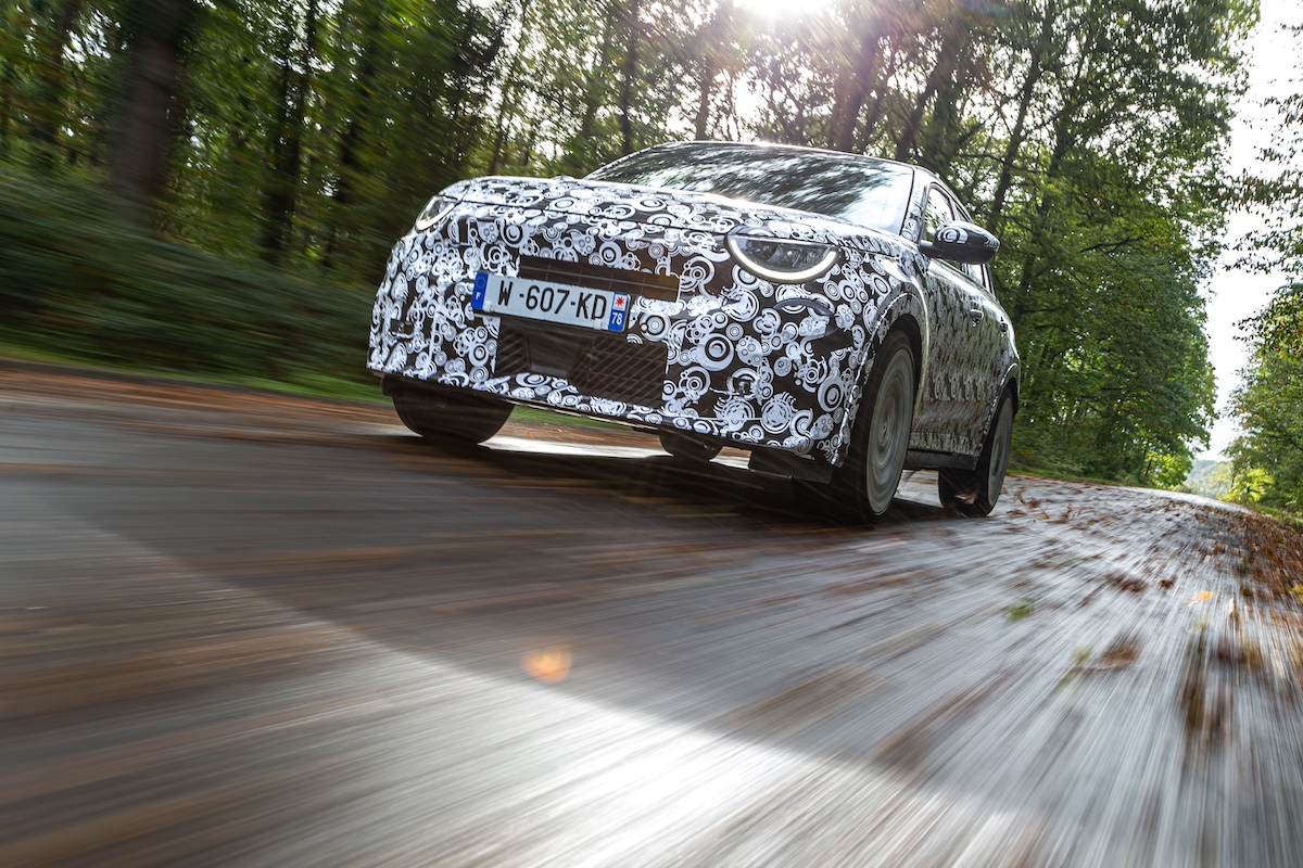 Abarth e Stellantis Motorsport svelano la 600 elettrica da 240 CV