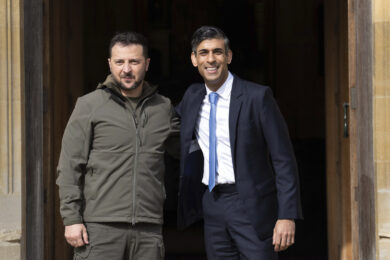 Zelensky-Sunak, c’è l’ accordo sulla sicurezza. Gli Usa mollano l’Ucraina