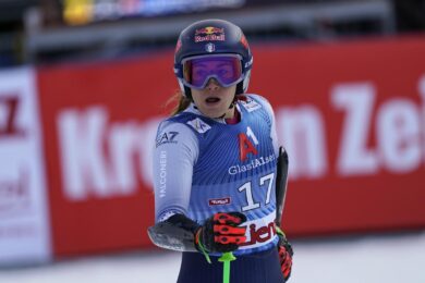 Sofia Goggia trionfa nella discesa di Altenmarkt poi scoppia a piangere
