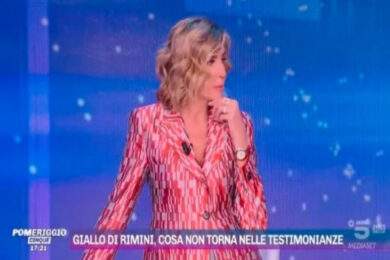 Myrta Merlino, fuorionda di fuoco: “Tutti i giorni stesse condizioni”. VIDEO