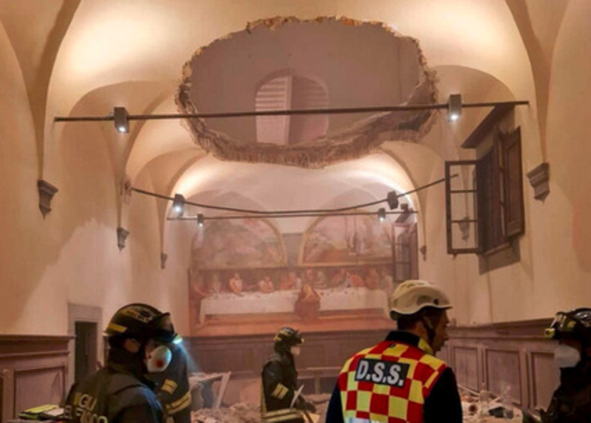 Pistoia, crolla un pavimento alla festa di matrimonio: 60 feriti, 5 gravi Pistoia, crolla un pavimento alla festa di matrimonio: 60 feriti, 5 gravi