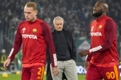 Mourinho: flop Roma, Special One rischio esonero, ma giallo clausola-penale