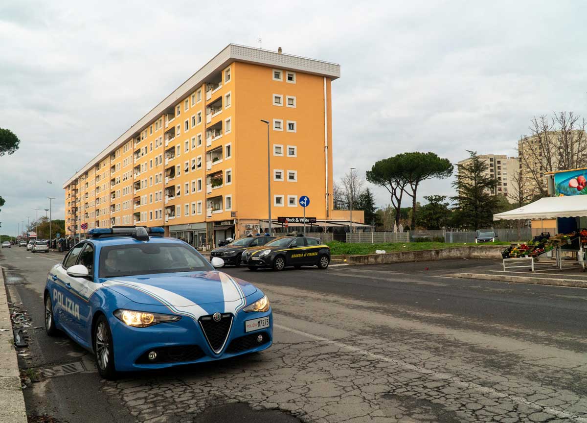 Roma a mano armata e insicura: nel primo semestre 2023 +8,3% di delitti. Roma a mano armata e insicura: nel primo semestre 2023 +8,3% di delitti.