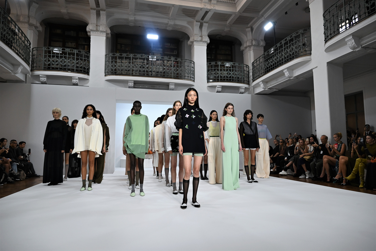 Moda, Casillo si prende Manila Grace: il marchio di Carpi diventa campano Moda, Casillo si prende Manila Grace: il marchio di Carpi diventa campano