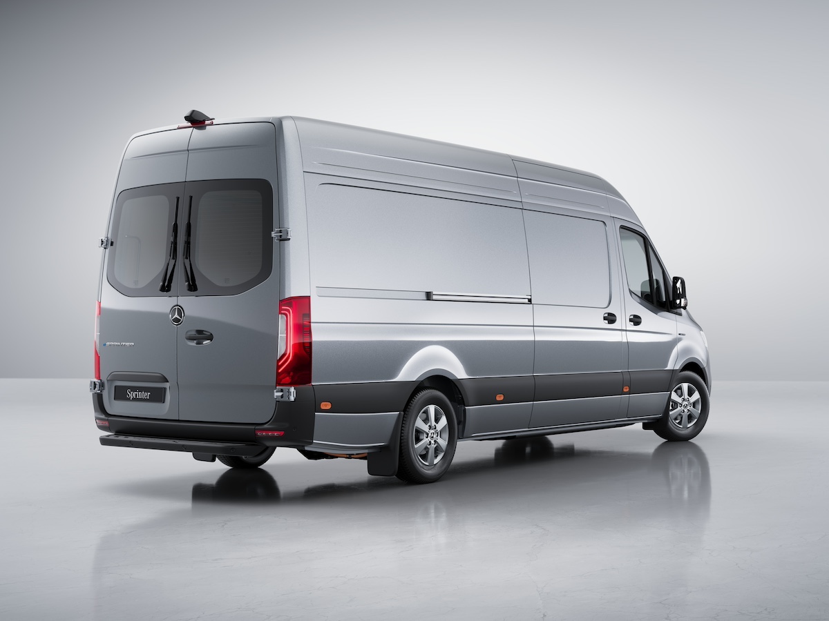 Arrivano i nuovi Mercedes eSprinter e Sprinter Arrivano i nuovi Mercedes eSprinter e Sprinter