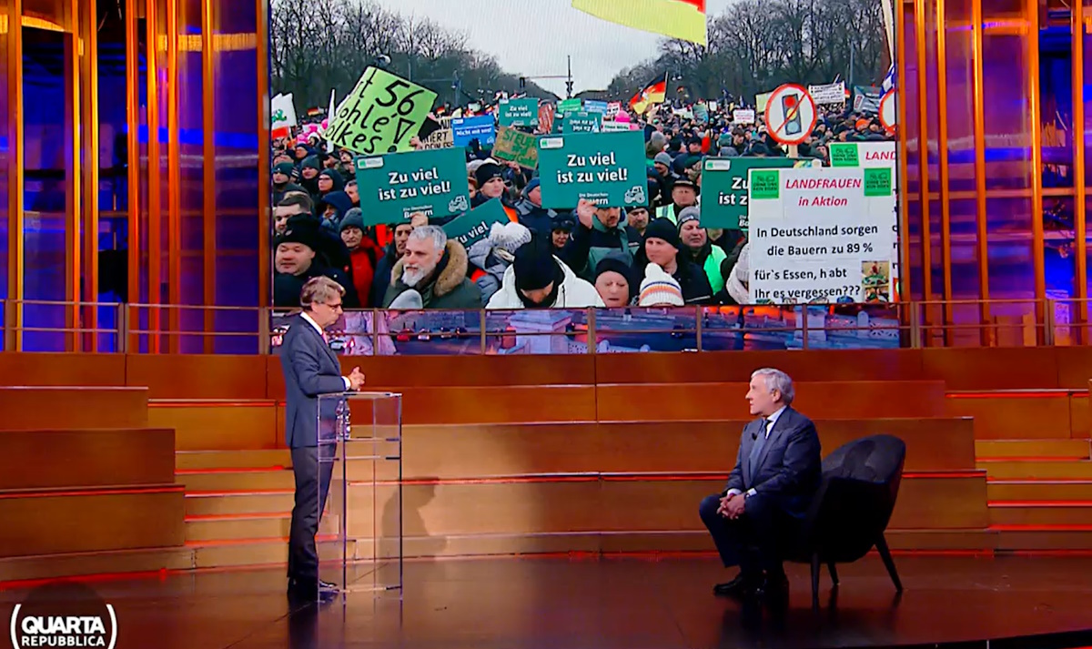 Ascolti tv, Porro scende sotto il 5% con Tajani. Sottile cala e vince Augias Ascolti tv, Porro scende sotto il 5% con Tajani. Sottile cala e vince Augias