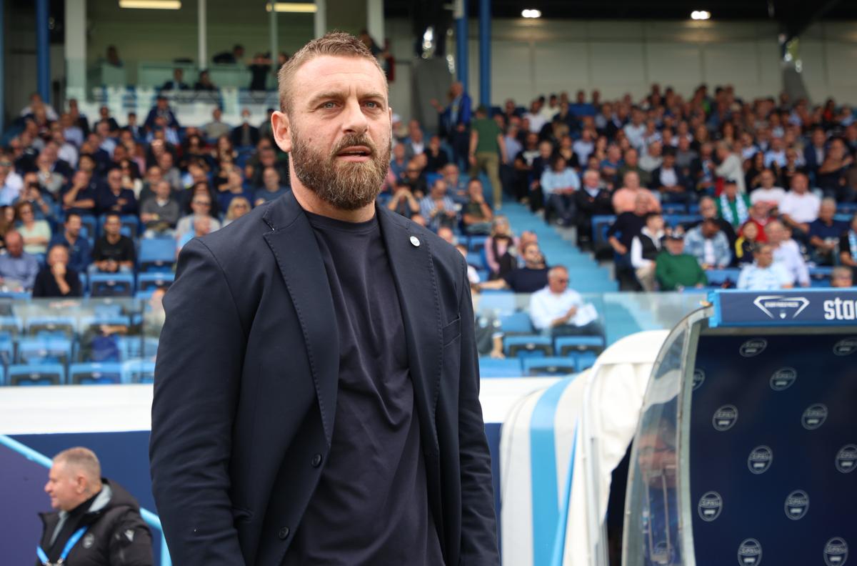 Roma, la triste fine di Mourinho, ricorda quella di Garcia. De Rossi? Un salto nel buio Roma, la triste fine di Mourinho, ricorda quella di Garcia. De Rossi? Un salto nel buio