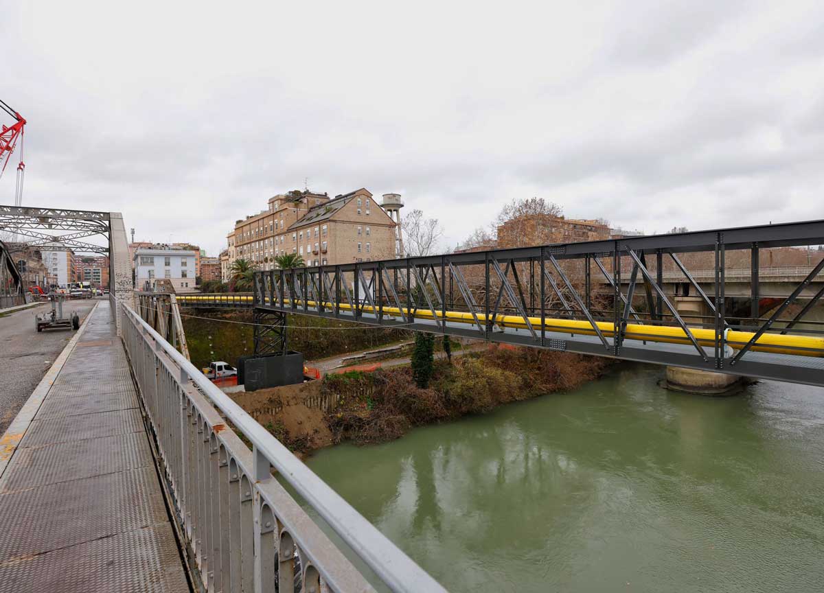Giubileo, sopralluogo di Gualtieri e Segnalini al cantiere del Ponte di Ferro Giubileo, sopralluogo di Gualtieri e Segnalini al cantiere del Ponte di Ferro