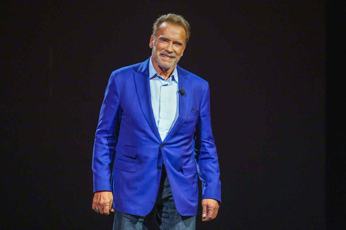 Schwarzenegger fermato in aeroporto e rilasciato dopo 3 ore. Ecco perchè Schwarzenegger fermato in aeroporto e rilasciato dopo 3 ore. Ecco perchè