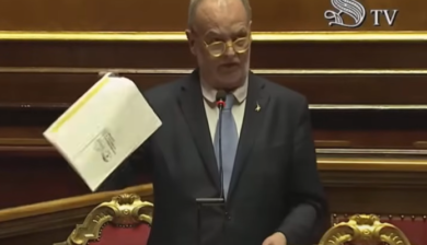 Autonomia, Calderoli sventola il contratto Lega-M5S: “Eravate d’accordo”