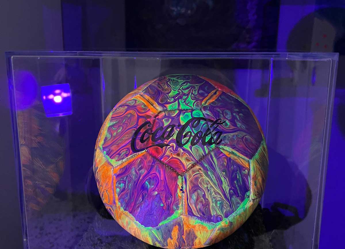 White King, quando l’arte diventa emozione: il pittore entra nella Top Artist