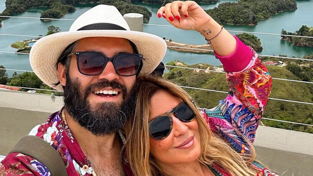 Selvaggia Lucarelli, esplode il business editoriale con il fidanzato Biagiarelli: ricavi quintuplicati e boom dell’utile Selvaggia Lucarelli, esplode il business editoriale con il fidanzato Biagiarelli: ricavi quintuplicati e boom dell’utile