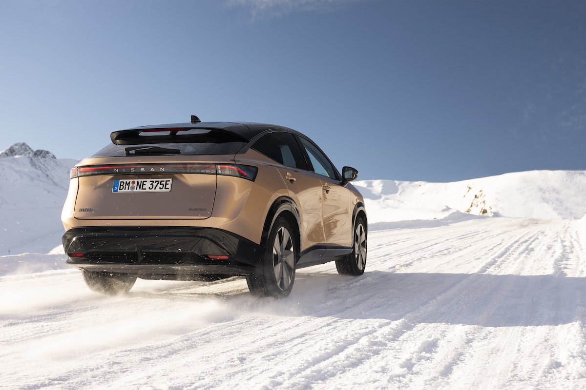 Nissan  protagonista del Vertical Winter Tour 2024 di Radio  DEEJAY