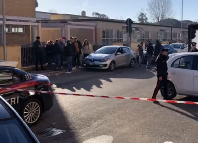 Omicidio del 14enne a Pantano, la salma resta sotto sequestro della Procura