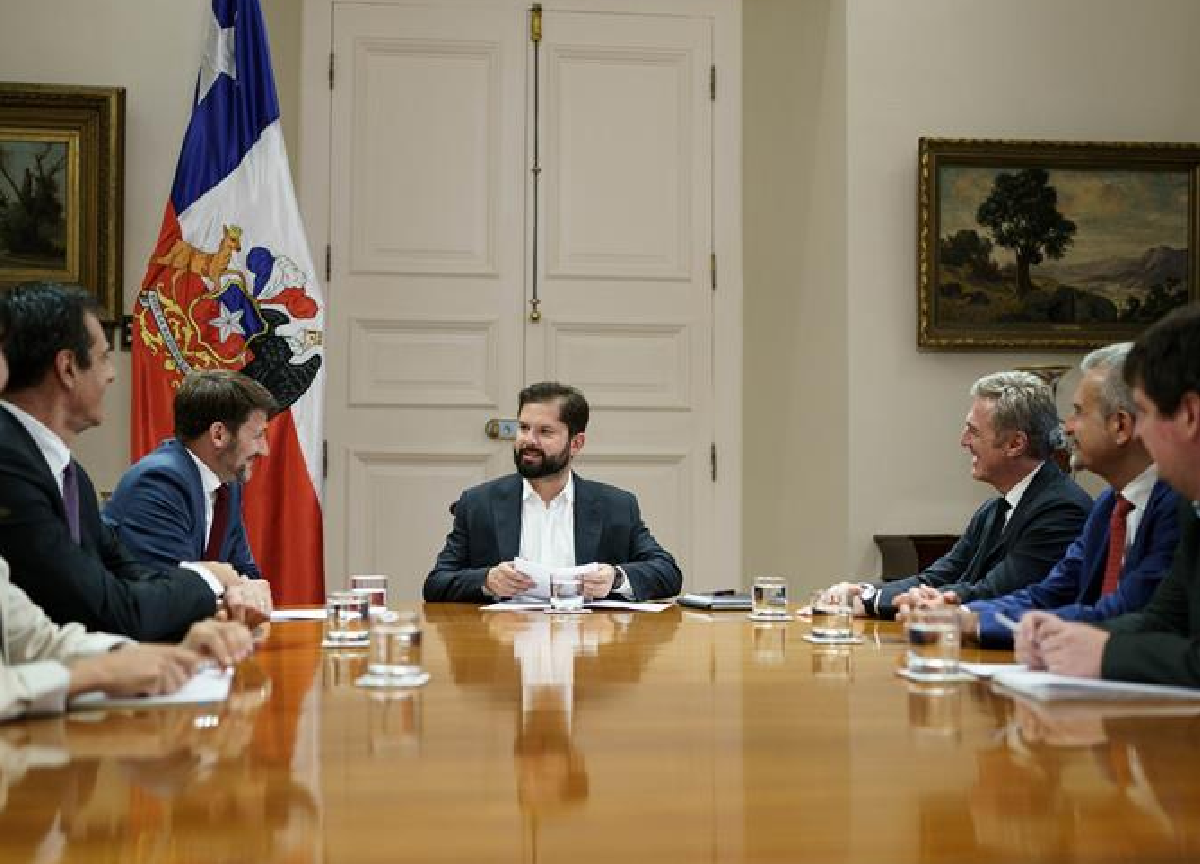 Enel, l’AD Cattaneo incontra il Presidente della Repubblica del Cile Enel, l’AD Cattaneo incontra il Presidente della Repubblica del Cile
