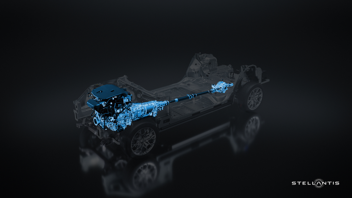 Stellantis con la piattaforma BEV STLA Large che offre un’autonomia di 800 KM
