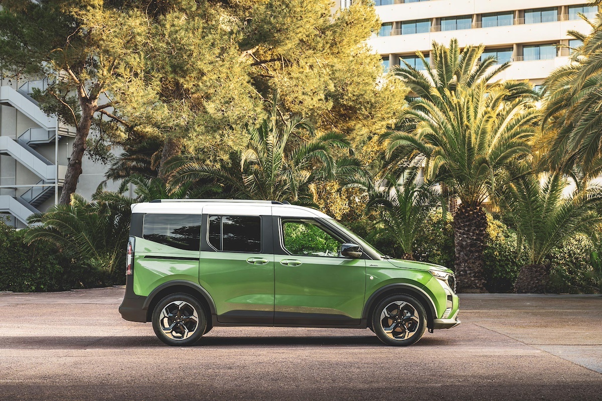 Nuovo Ford Tourneo Courier: L’Urban Activity Vehicle dallo stile SUV Nuovo Ford Tourneo Courier: L’Urban Activity Vehicle dallo stile SUV