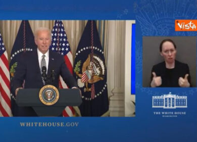 Biden confonde 2 segretari del suo governo durante un evento alla Casa Bianca