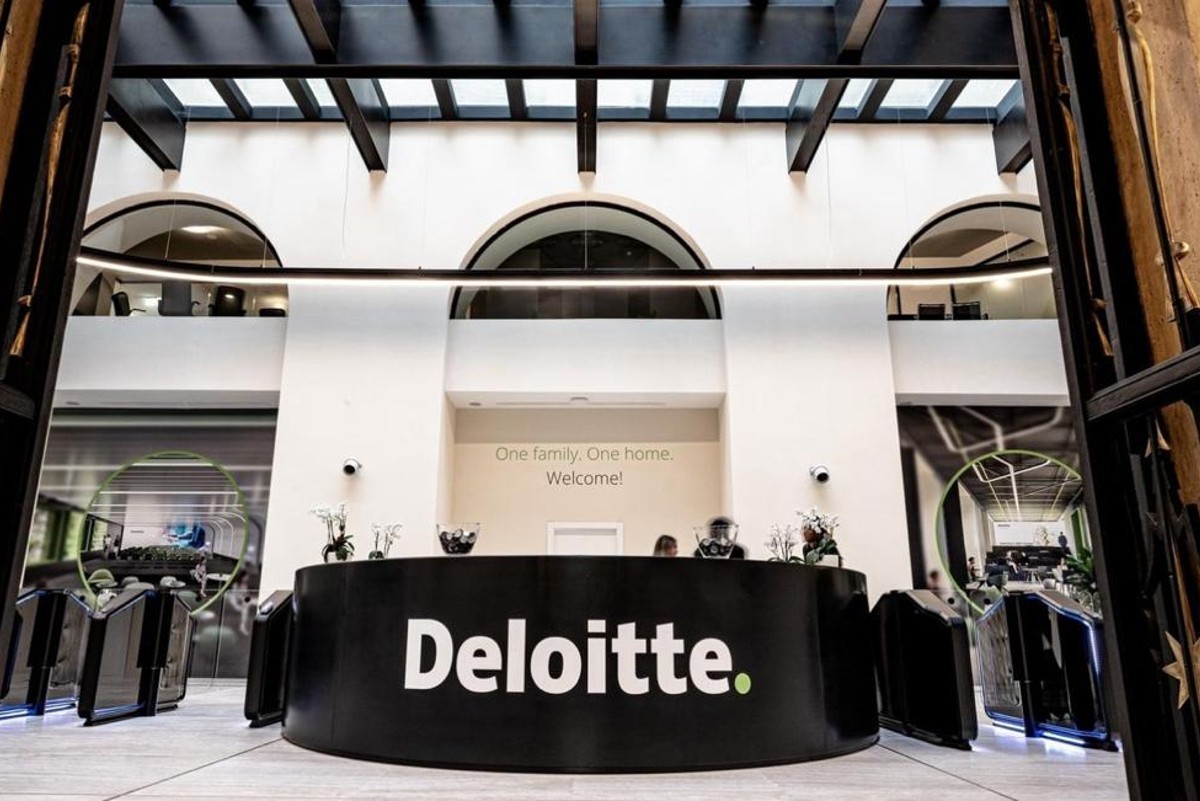 Roma, pronta la nuova sede di Deloitte: 750 postazioni e 70 sale riunioni Roma, pronta la nuova sede di Deloitte: 750 postazioni e 70 sale riunioni