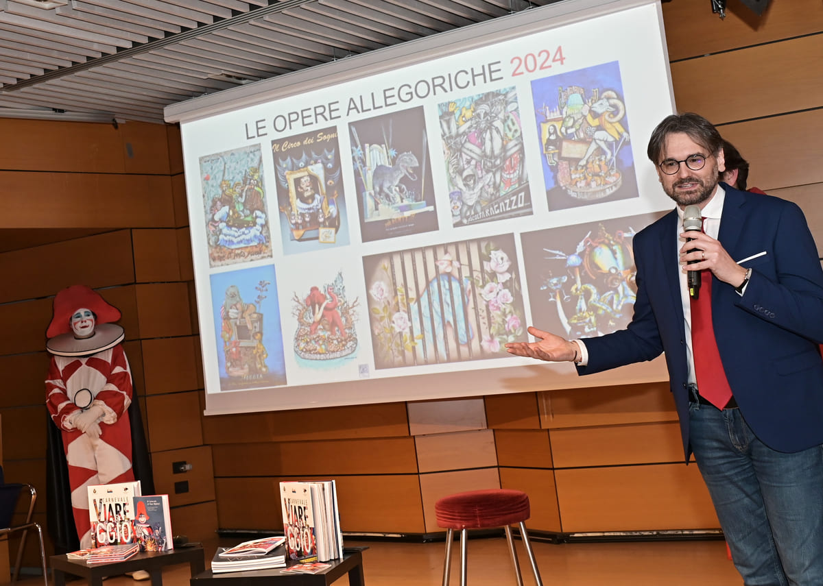 Carnevale di Viareggio 2024 presentato a Milano
