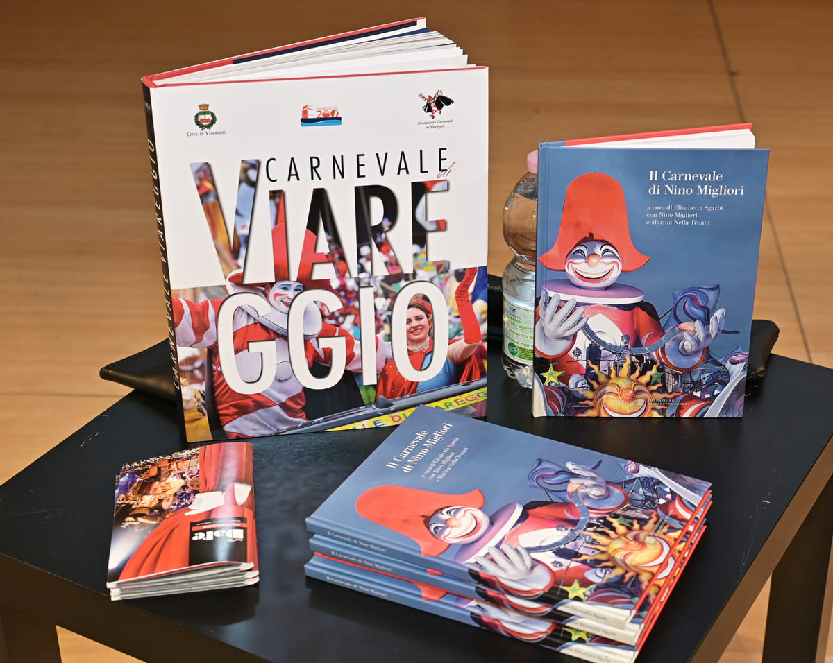 Carnevale di Viareggio 2024 presentato a Milano