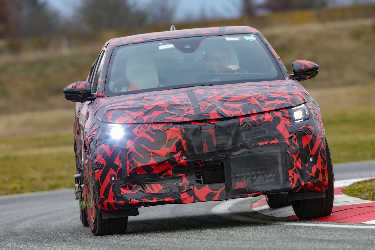Alfa Romeo intensifica le fasi finali dello sviluppo della nuova Milano