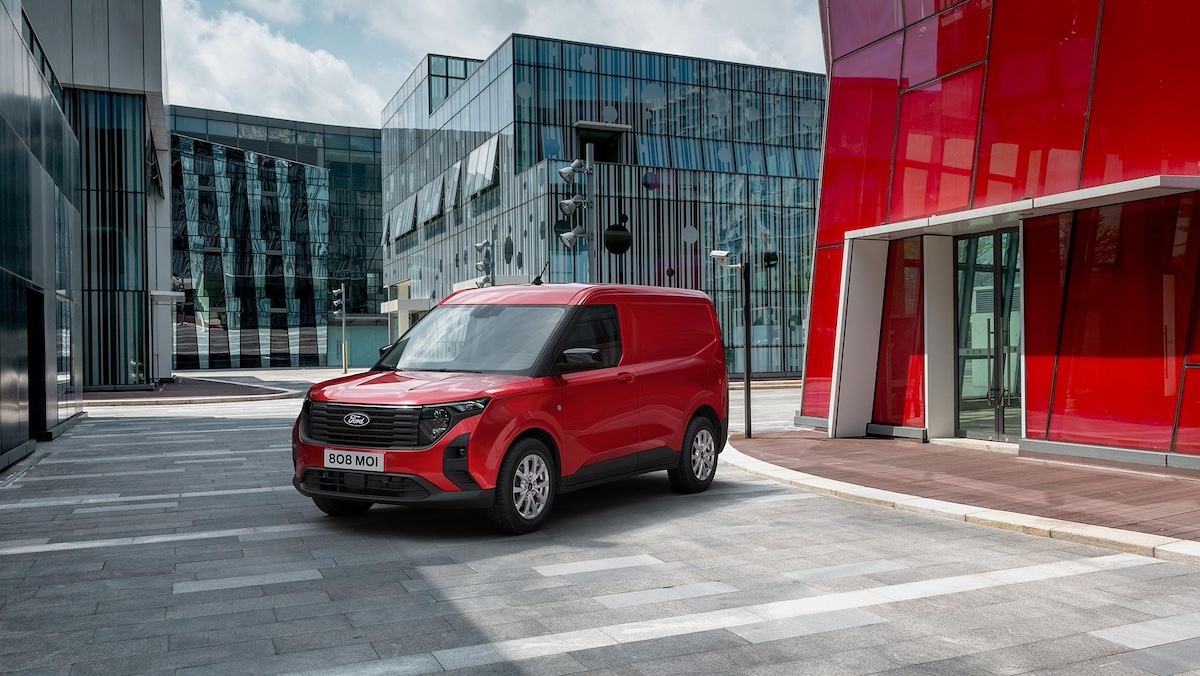 Nuovo Ford Transit Courier: design rinnovato, maggiore portata e stile SUV Nuovo Ford Transit Courier: design rinnovato, maggiore portata e stile SUV