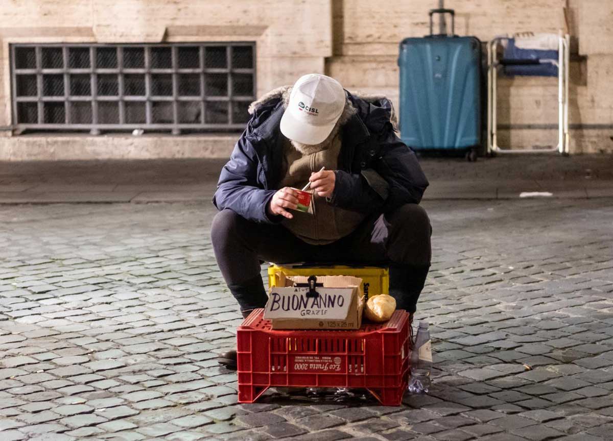 Lavoro Roma e Lazio, la bolla dei posti di lavoro: +8 mila ma l’81% precario Lavoro Roma e Lazio, la bolla dei posti di lavoro: +8 mila ma l’81% precario