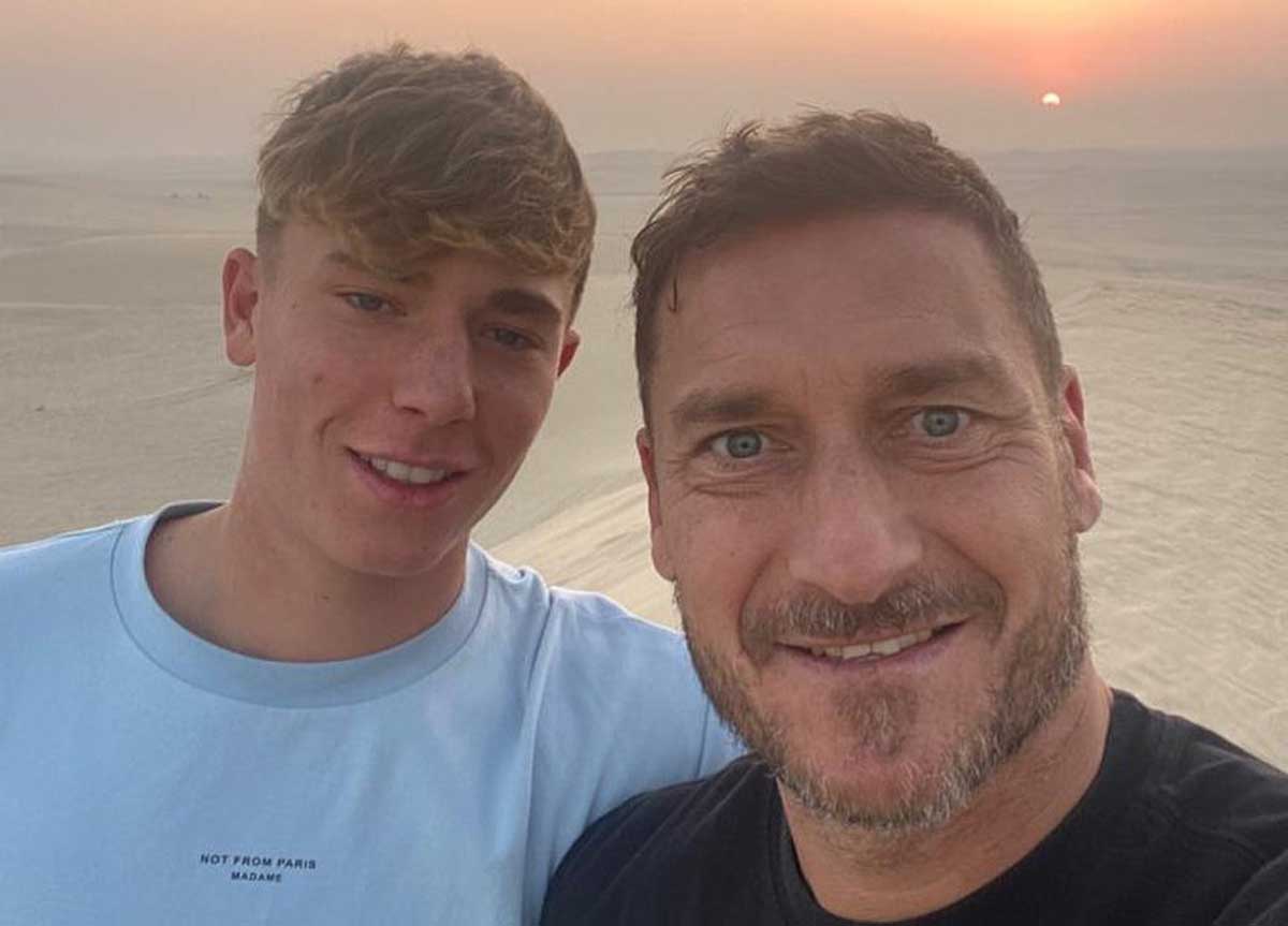 Totti jr emigra in Spagna: il 18enne Cristian va in prestito al Rayo Vallecano Totti jr emigra in Spagna: il 18enne Cristian va in prestito al Rayo Vallecano