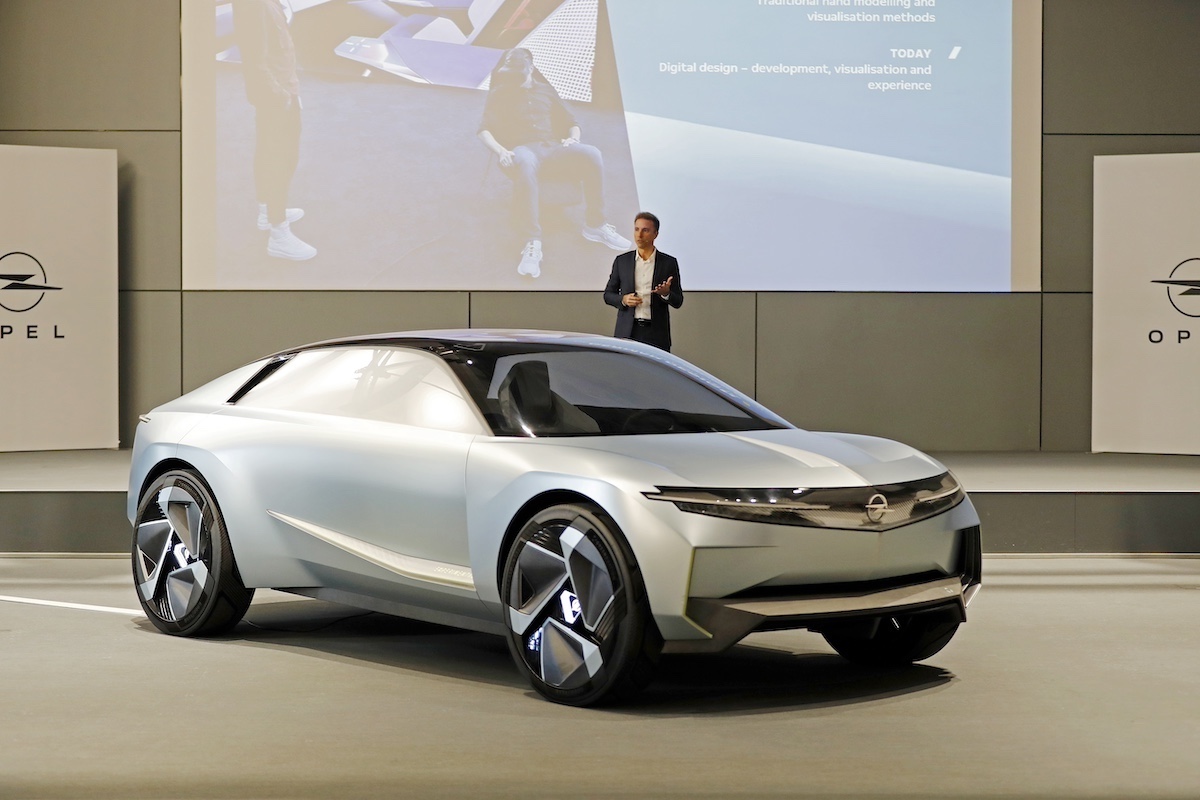 Opel Experimental: una visione chiara del futuro del marchio Opel Experimental: una visione chiara del futuro del marchio