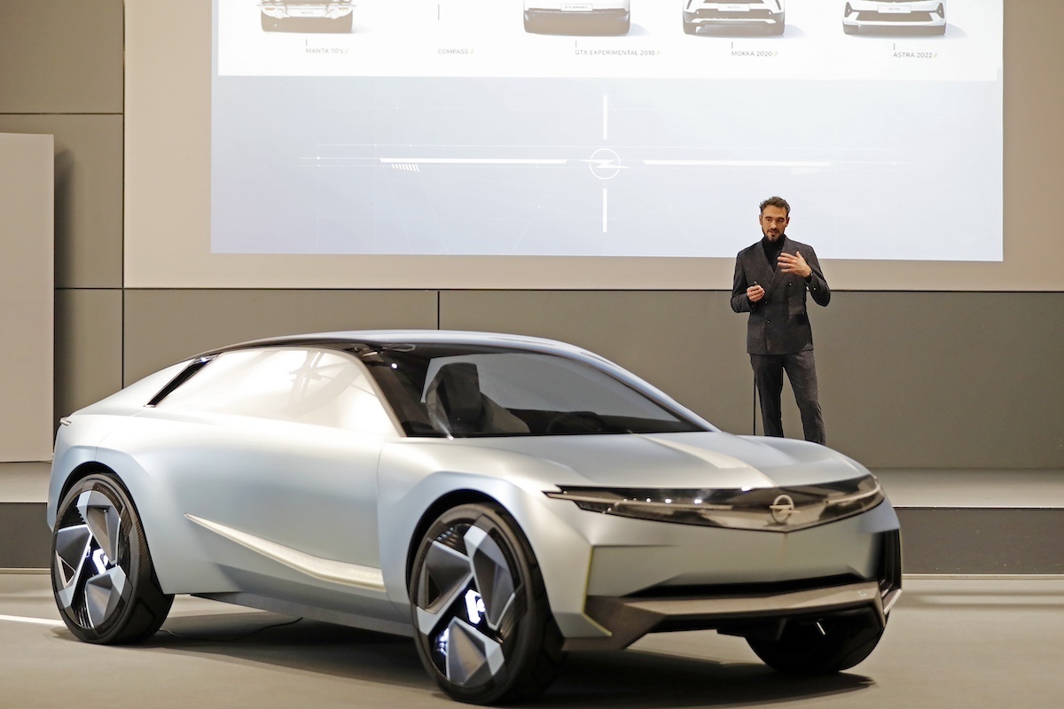 Opel Experimental: una visione chiara del futuro del marchio Opel Experimental: una visione chiara del futuro del marchio