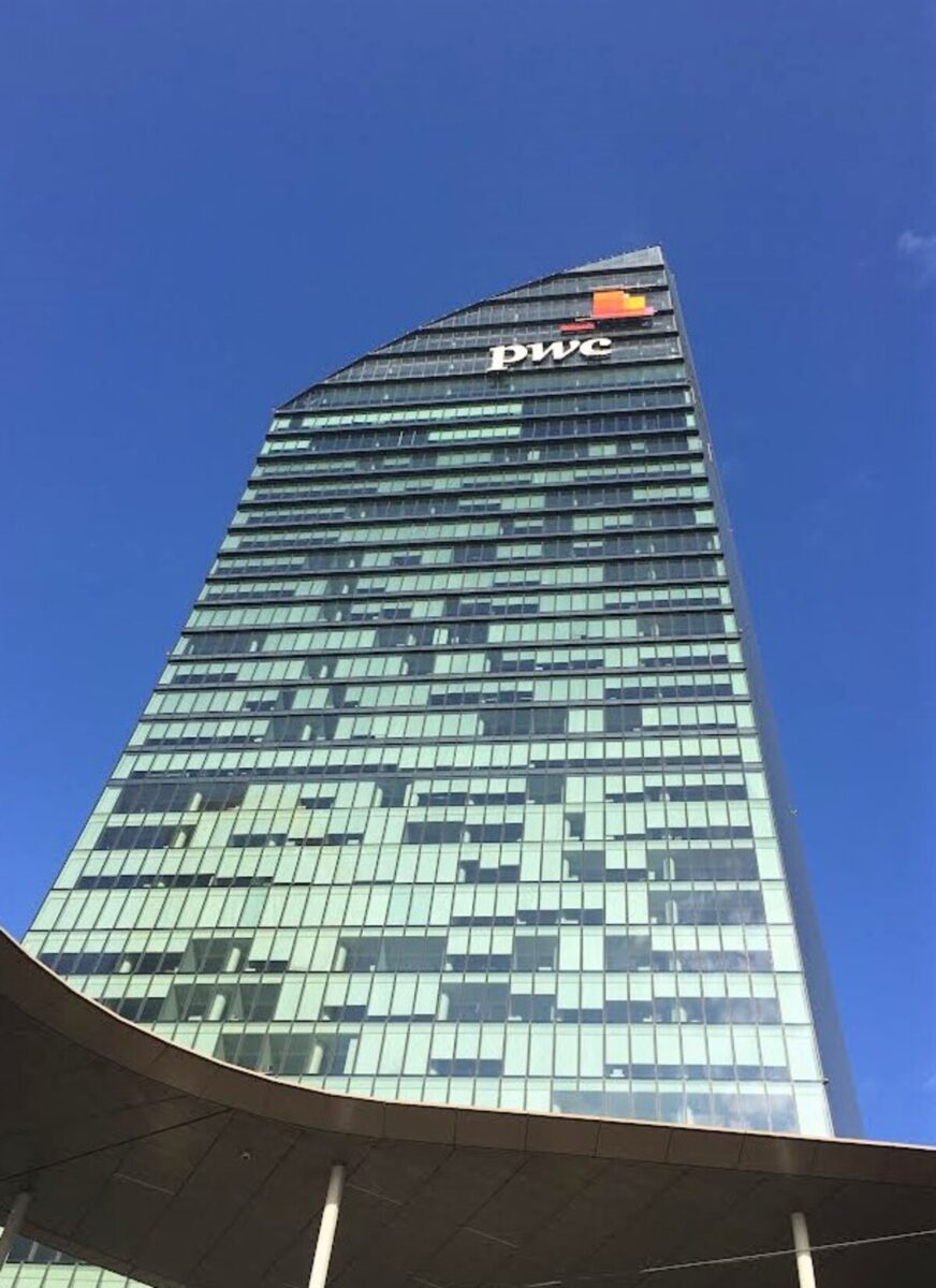 Intelligenza Artificiale e normativa AI ACT organizzato da PwC Intelligenza Artificiale e normativa AI ACT organizzato da PwC