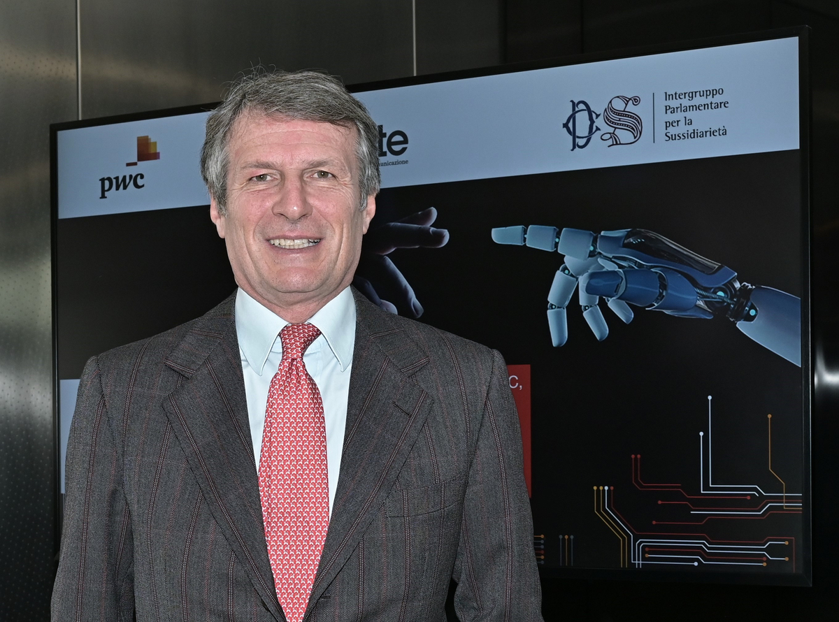 Intelligenza Artificiale e normativa AI ACT organizzato da PwC Intelligenza Artificiale e normativa AI ACT organizzato da PwC