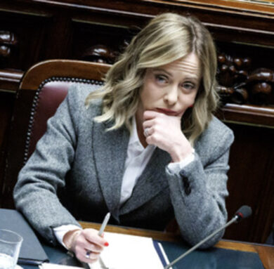 Meloni, il “metodo Repubblica” si abbatte sulla libera informazione