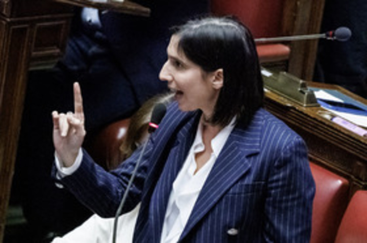 Meloni, sfuriata con i suoi a Chigi: “Sulla Sanità mi avete fatto sbagliare” Meloni, sfuriata con i suoi a Chigi: “Sulla Sanità mi avete fatto sbagliare”