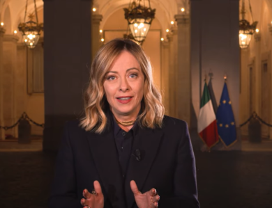 Dall’Ucraina all’IA, Meloni lancia la presidenza del G7: guarda il video