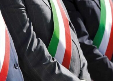 Il disastro dei sindaci che diventano feudatari a tempo indeterminato