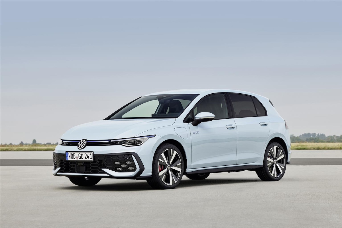 Nuova Volkswagen Golf, si aggiorna per restare leader del mercato Nuova Volkswagen Golf, si aggiorna per restare leader del mercato