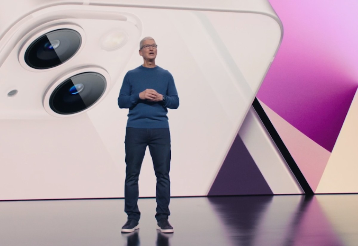 Apple cede al diktat europeo, si potranno scaricare app da altri store Apple cede al diktat europeo, si potranno scaricare app da altri store