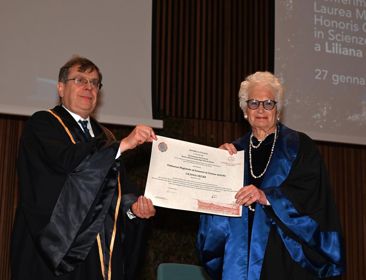 Liliana Segre laureata ad honorem nella Giornata della Memoria Liliana Segre laureata ad honorem nella Giornata della Memoria
