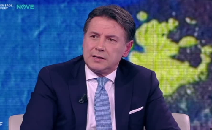 Gelo in studio da Fazio, Conte non sceglie fra Trump o Biden. VIDEO Gelo in studio da Fazio, Conte non sceglie fra Trump o Biden. VIDEO