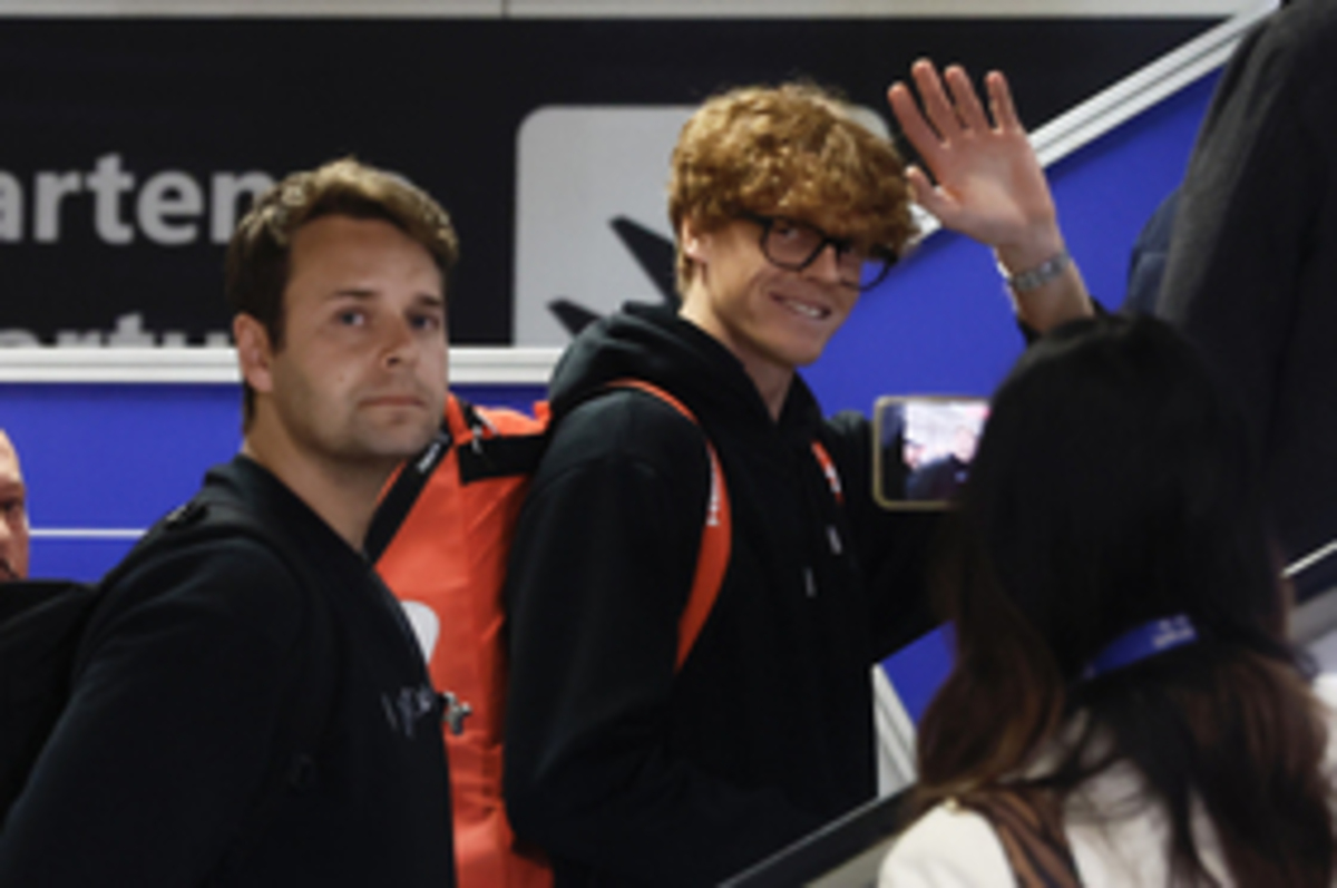 Sinner torna in Italia: il tennista a Palazzo Chigi incontra Giorgia Meloni Sinner torna in Italia: il tennista a Palazzo Chigi incontra Giorgia Meloni