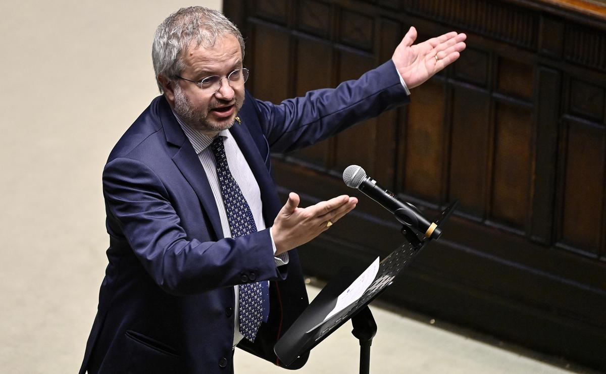 Lega: “Basta finanziare l’Oms con 100 mln”. Nel mirino il piano pandemico Lega: “Basta finanziare l’Oms con 100 mln”. Nel mirino il piano pandemico